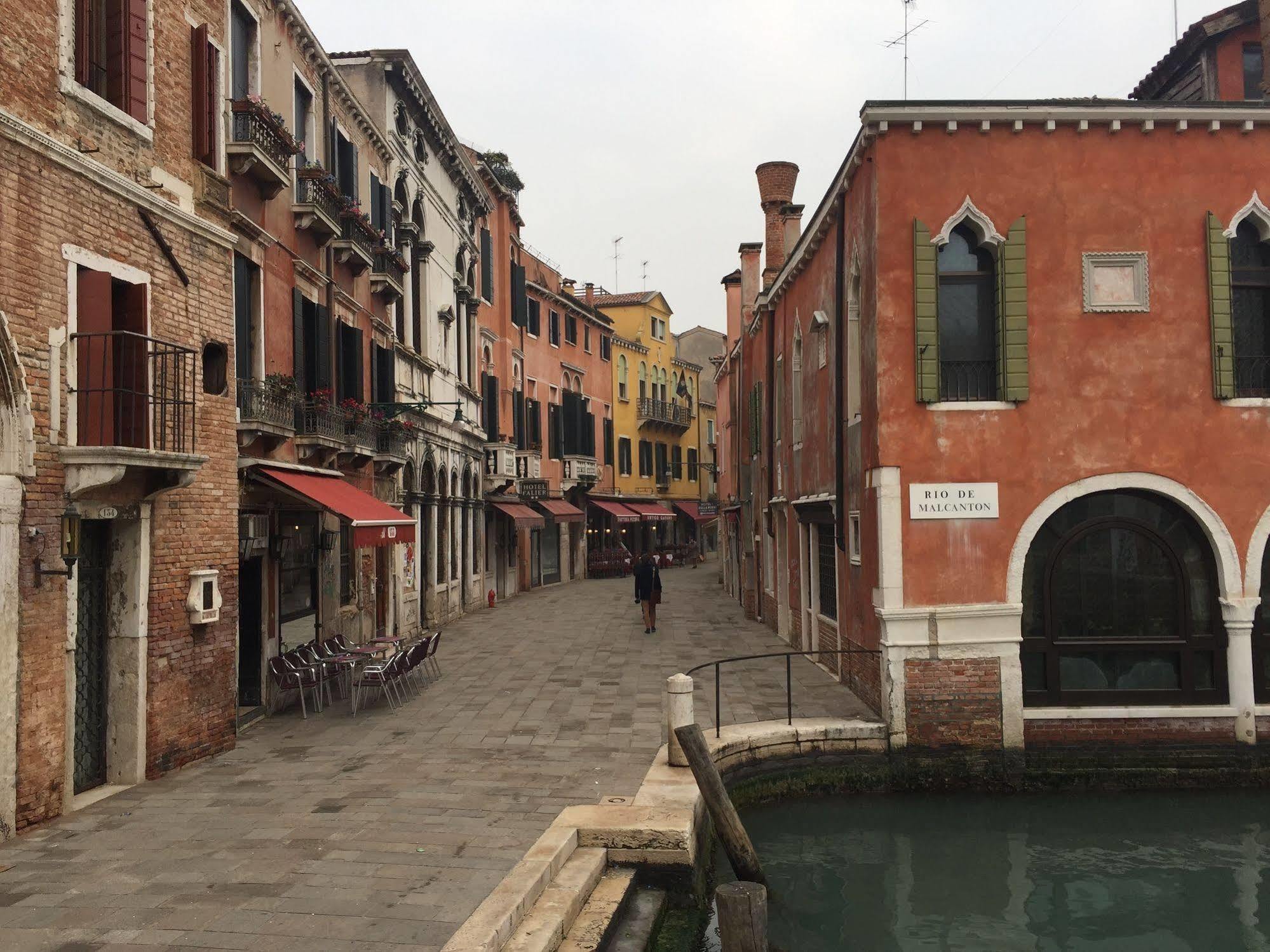 Venice Resorts Bagian luar foto