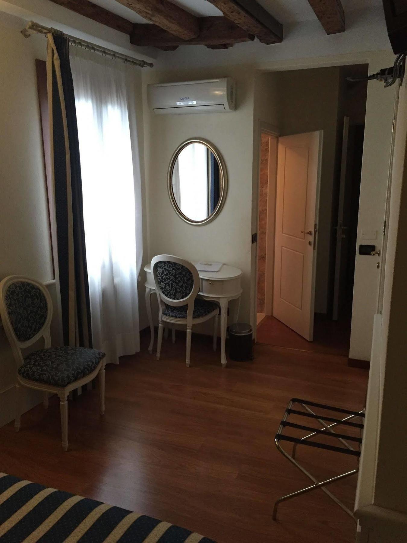 Venice Resorts Bagian luar foto