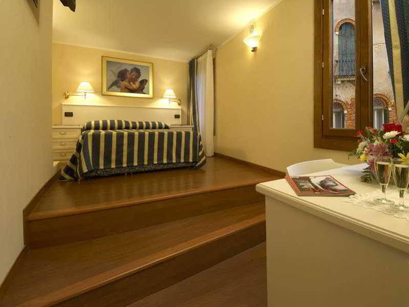 Venice Resorts Bagian luar foto